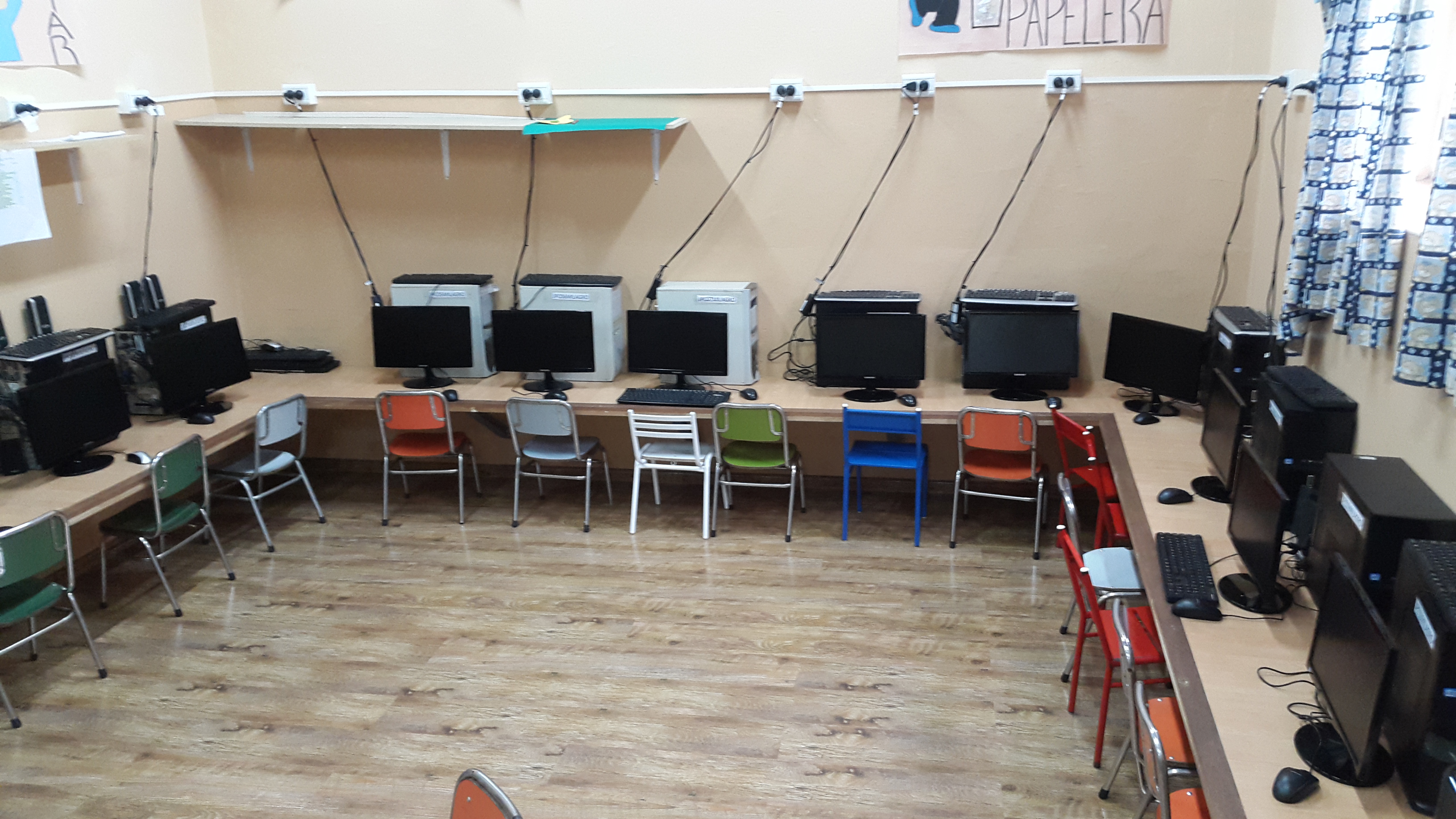 SALA DE COMPUTACIÓN baño2